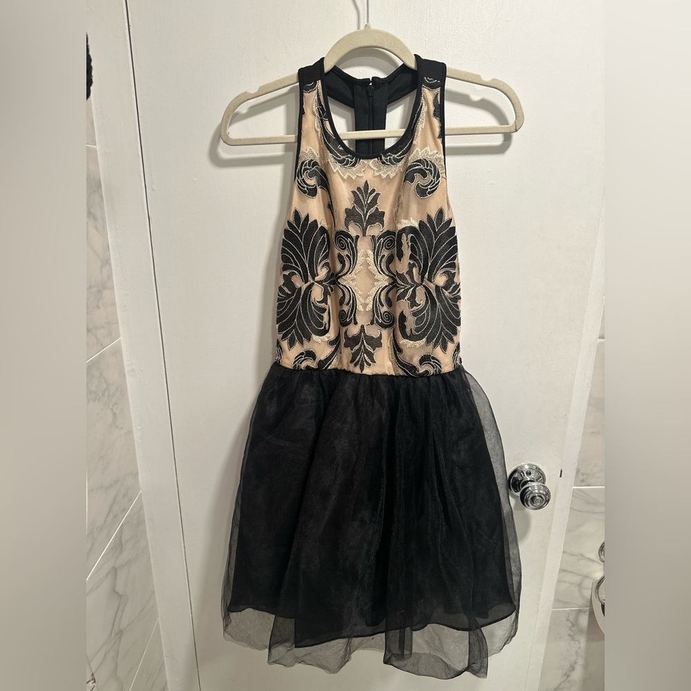 Adrianna Papell Black and Cream Satin Dress